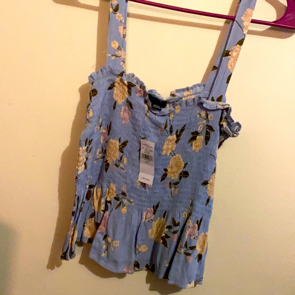 American Eagle cropped tank.